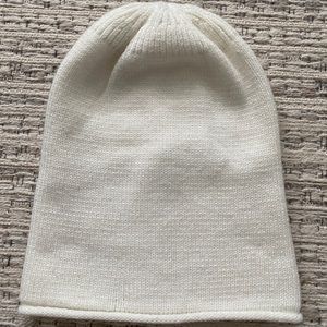 Aritzia Main Character beanie hat
